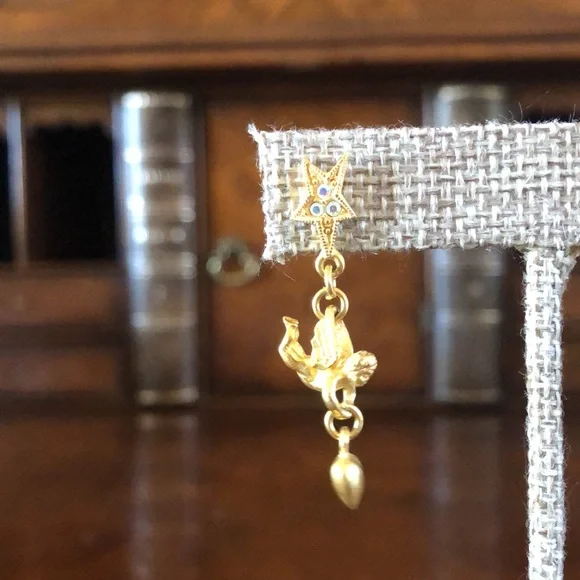 Vintage Kirks Folly Cherub and Heart Pierced Earrings New! - Picture 3 of 4